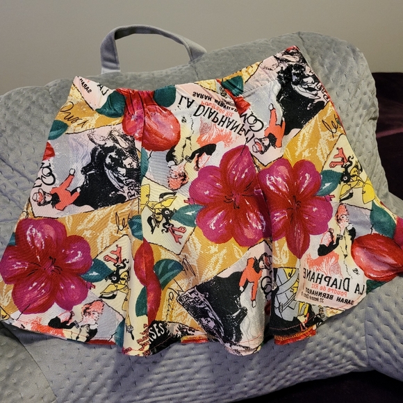 Child's Retro Swing Skirt, Size 4 - Picture 5 of 6